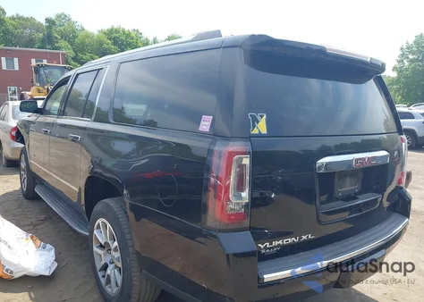 2015 GMC Yukon Xl 1500 Denali из США, поврежденный, VIN 1GKS2JKJ3FR702742